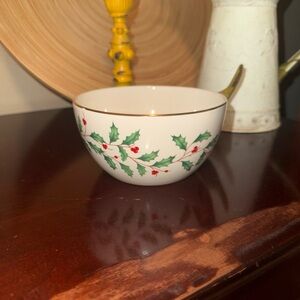 Lenox 5”  Holly Holiday Bowl